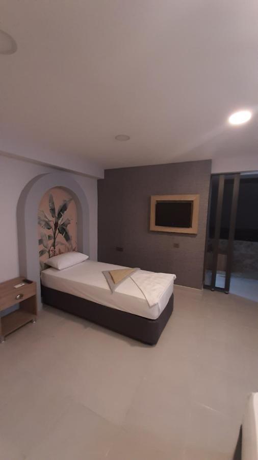 Side Leon Otel المظهر الخارجي الصورة